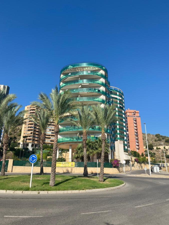 Elegant 2-Bedroom Apartment In Benidorm With Private Pool And Scenic Garden Views Cala de Finestrat Kültér fotó