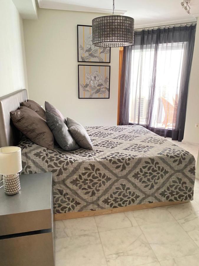 Elegant 2-Bedroom Apartment In Benidorm With Private Pool And Scenic Garden Views Cala de Finestrat Kültér fotó
